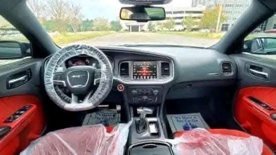 2016 Dodge Charger SRT Hellcat - Image 2