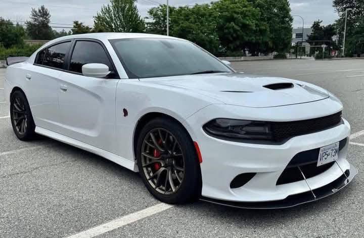 2017 Dodge Charger SRT Hellcat - Image 7