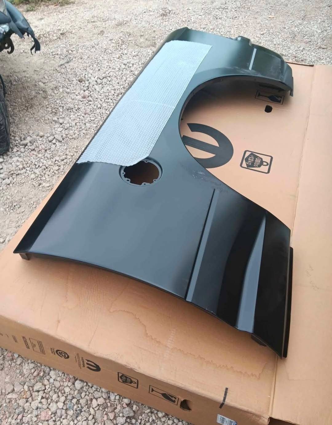 “MOPAR Ram 1500-2500-3500 Rear Fender Box Side Outer”