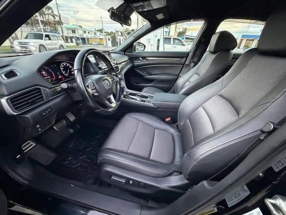 2020 Honda Accord Sport - Image 4