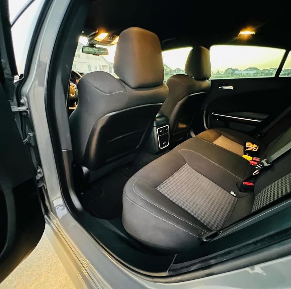 2023 Dodge Charger 392 Scat Pack - Image 4