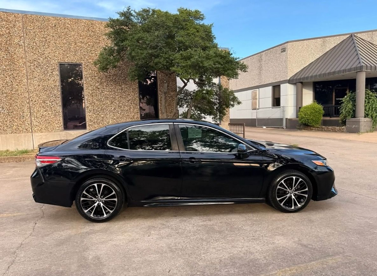 2019 Toyota Camry SE Sport Sedan 4D - Image 4