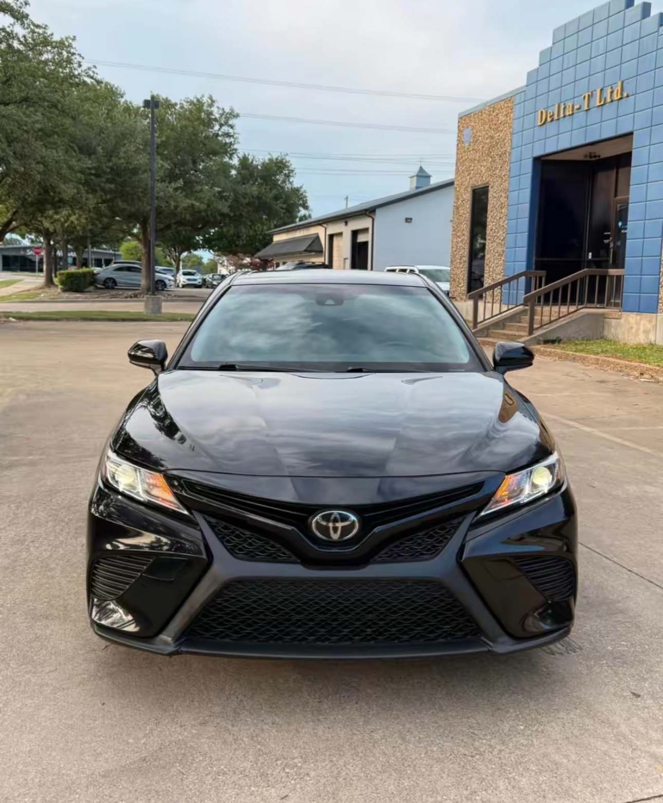 2019 Toyota Camry SE Sport Sedan 4D - Image 3