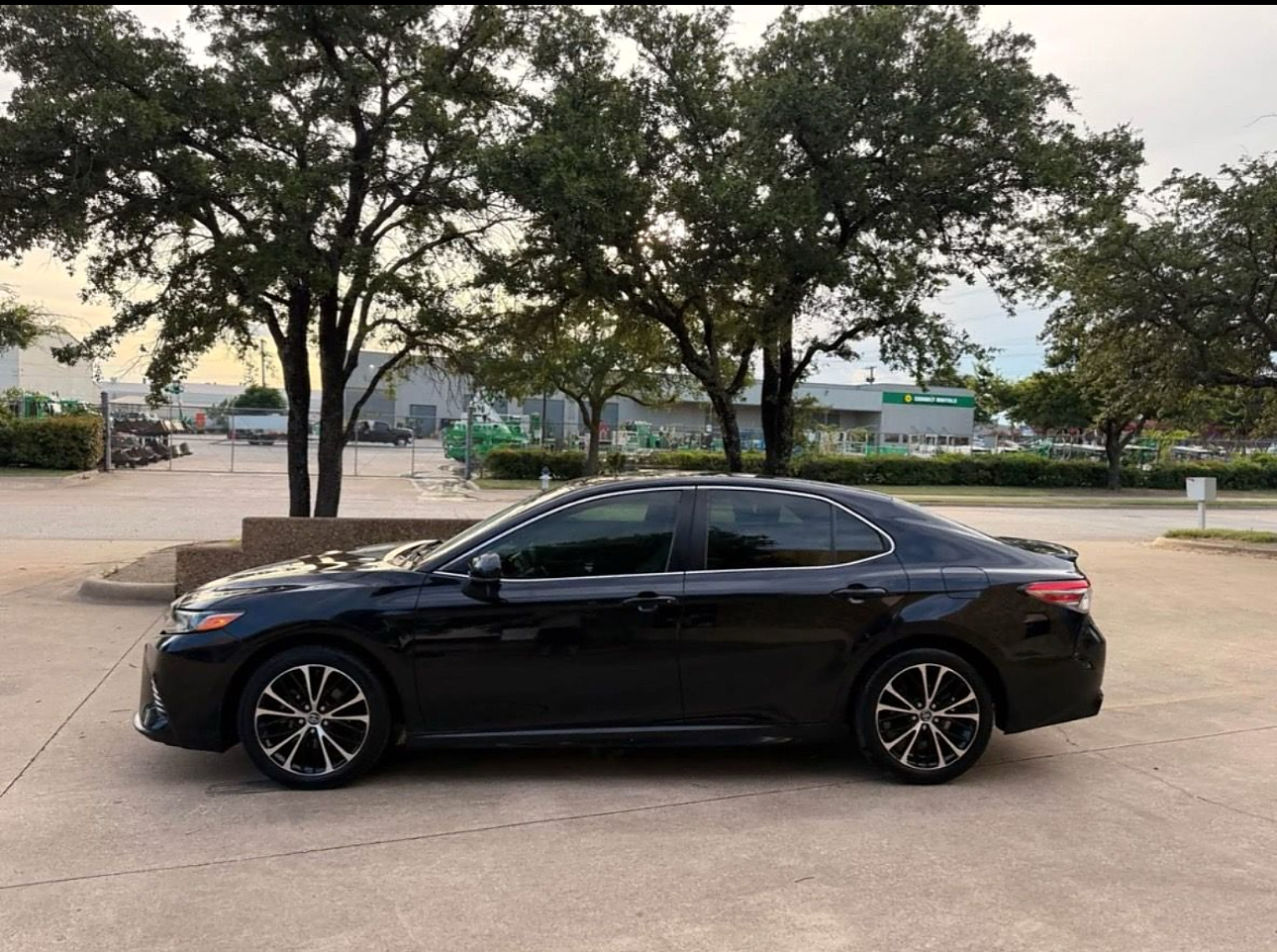 2019 Toyota Camry SE Sport Sedan 4D - Image 6