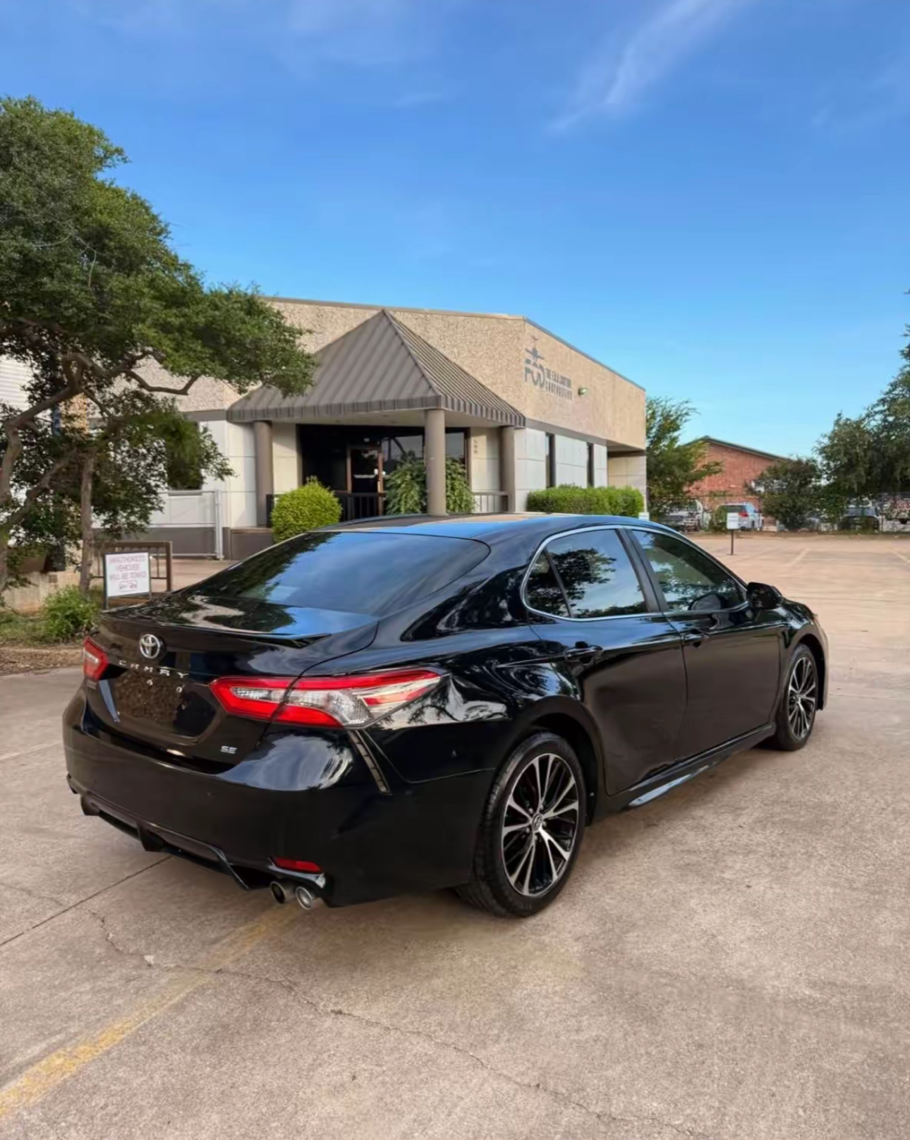 2019 Toyota Camry SE Sport Sedan 4D - Image 8