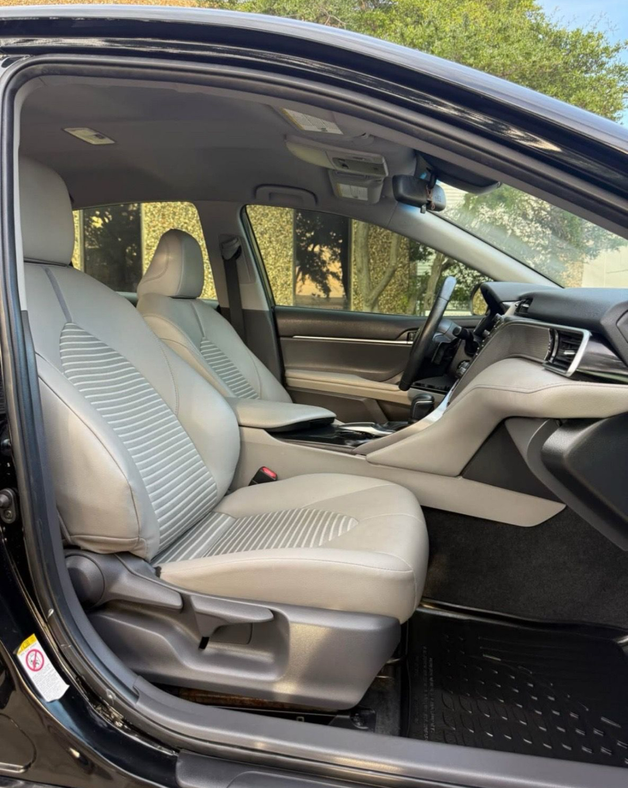 2019 Toyota Camry SE Sport Sedan 4D - Image 10