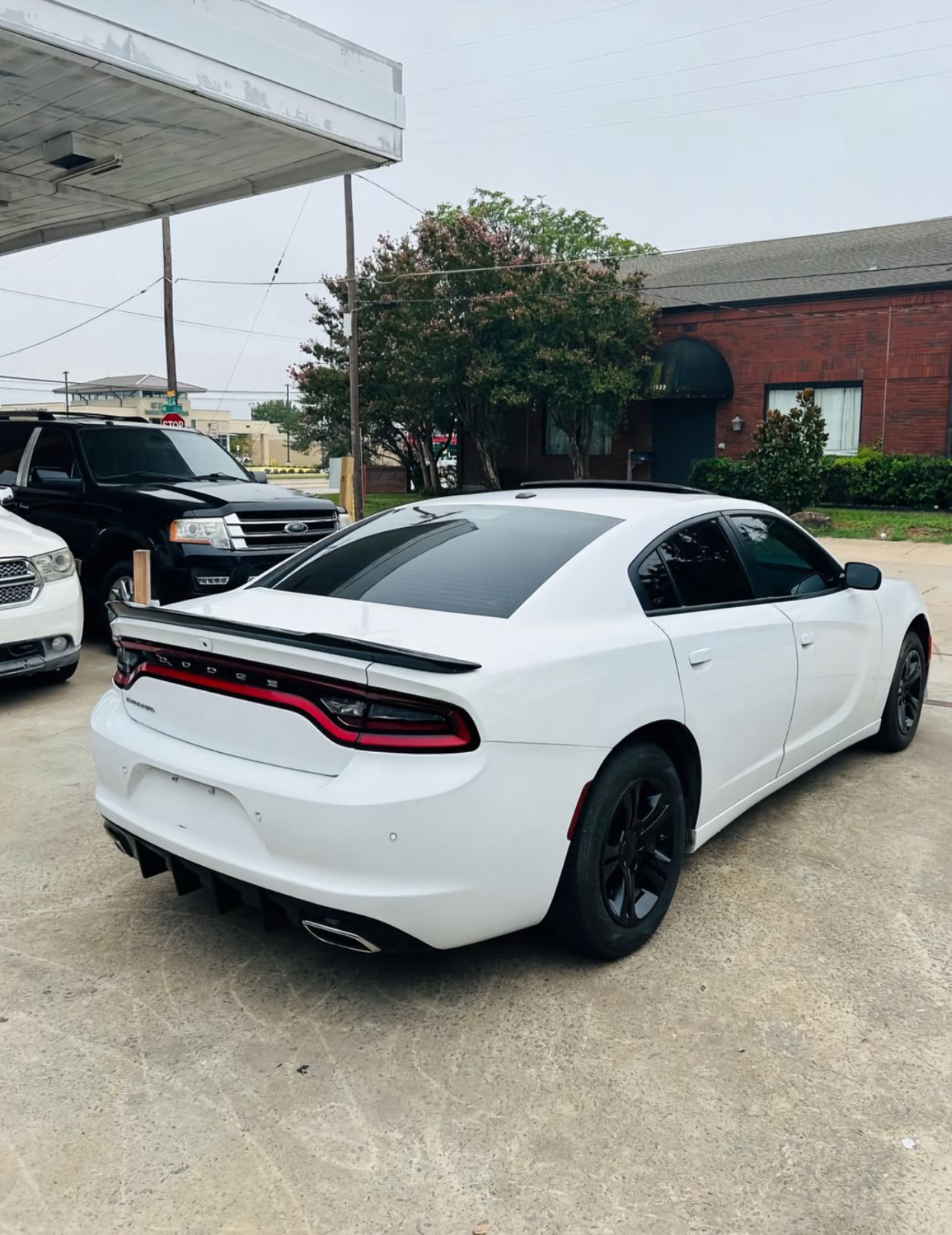2022 Dodge Charger SXT Plus Sedan 4D - Image 6