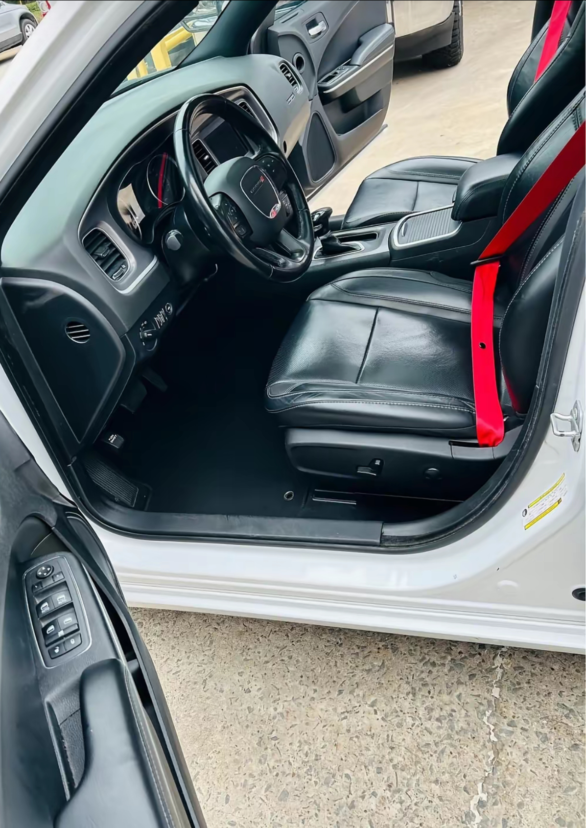 2022 Dodge Charger SXT Plus Sedan 4D - Image 9