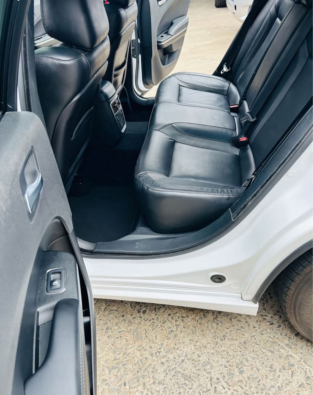 2022 Dodge Charger SXT Plus Sedan 4D - Image 13