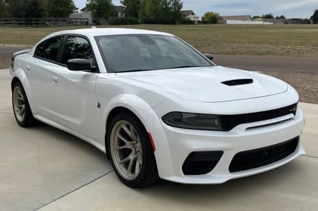 2023 Dodge Charger 6.4L V8 - Image 2