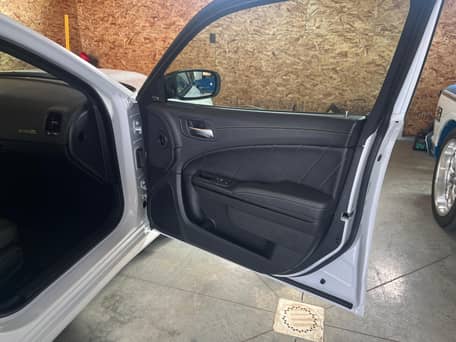 2023 Dodge Charger 6.4L V8 - Image 25