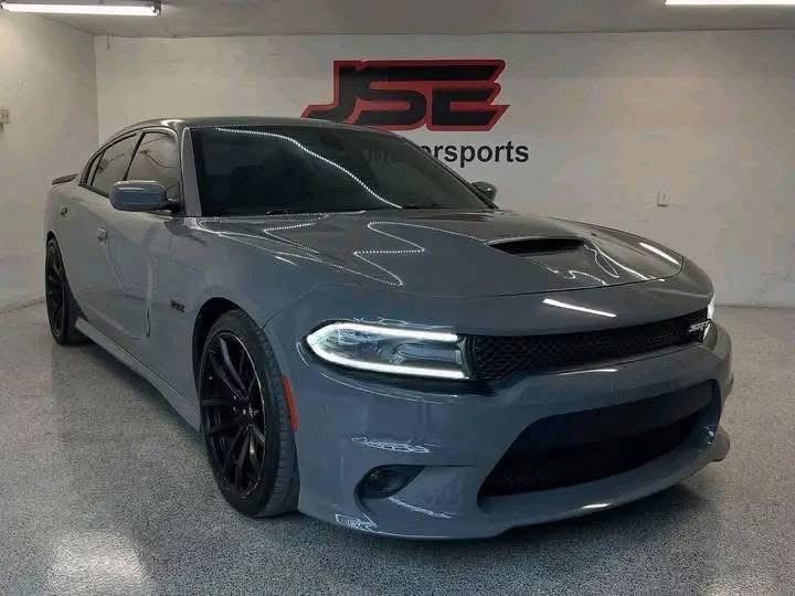 2018 Dodge Charger Scat Pack - Image 2