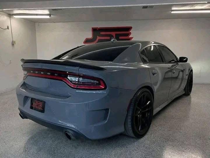 2018 Dodge Charger Scat Pack - Image 3