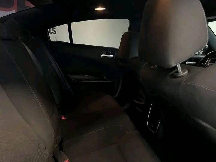 2018 Dodge Charger Scat Pack - Image 5