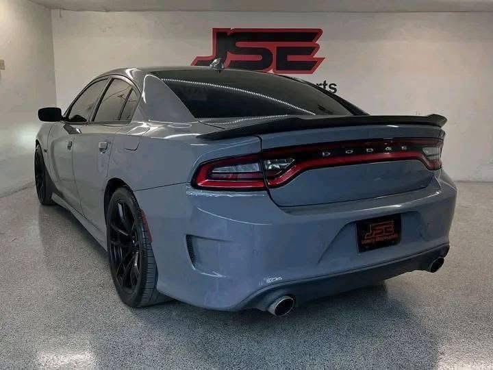 2018 Dodge Charger Scat Pack - Image 8