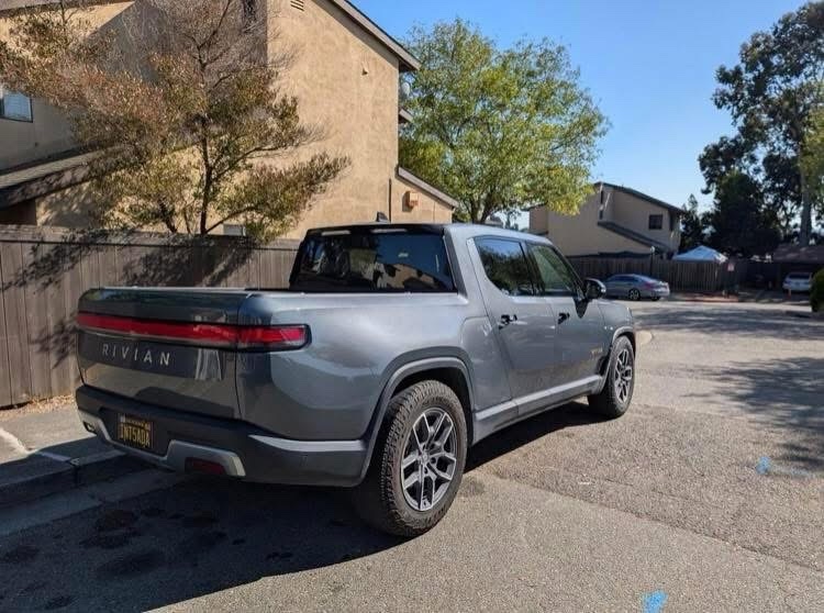 2022 Rivian R1T Launch Edition