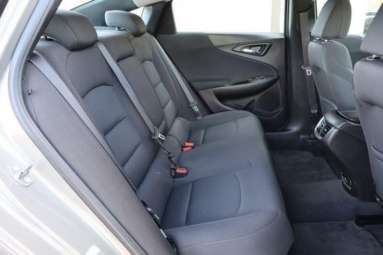 2017 Chevrolet Malibu LT - Image 3