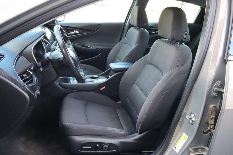 2017 Chevrolet Malibu LT - Image 8