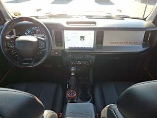 2022 Ford Bronco - Image 12