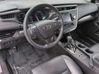 2016 Toyota Avalon - Image 30