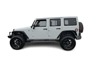 2017 Jeep Wrangler - Image 16