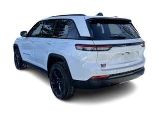 2025 Jeep Grand Cherokee - Image 12