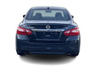 2016 Nissan Altima SV - Image 4