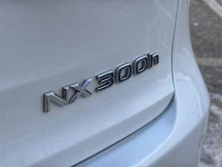 2021 Lexus NX 300h - Image 14