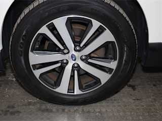 2018 Subaru Outback - Image 5