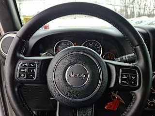 2017 Jeep Wrangler - Image 10