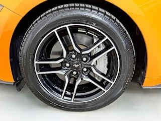 2020 Ford Mustang - Image 19