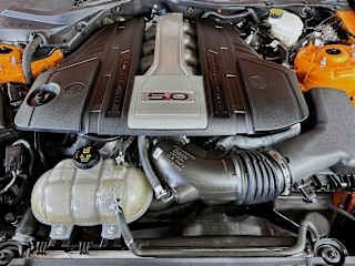 2020 Ford Mustang - Image 18