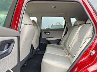 2023 Nissan Rogue SV - Image 9