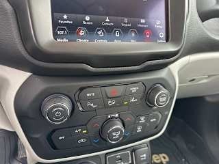 2021 Jeep Renegade - Image 9