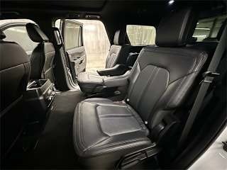 2021 Ford Expedition - Image 16