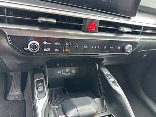 2024 Kia Sorento - Image 22