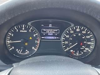 2016 Nissan Altima SV - Image 13