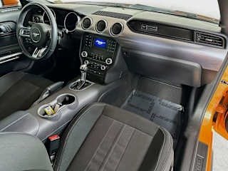 2020 Ford Mustang - Image 12