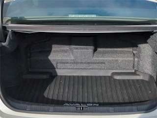 2016 Toyota Avalon - Image 15