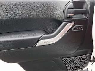 2017 Jeep Wrangler - Image 5