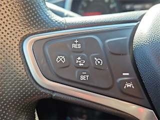 2023 Chevrolet Malibu - Image 2