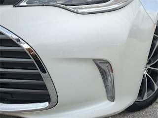 2016 Toyota Avalon - Image 8