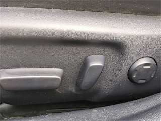 2016 Toyota Avalon - Image 6