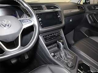 2024 Volkswagen Tiguan - Image 3