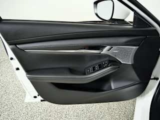 2025 Mazda Mazda3 - Image 4