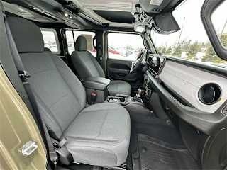 2026 Jeep Wrangler - Image 34