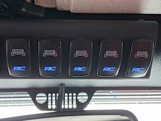 2017 Jeep Wrangler - Image 31