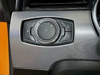 2020 Ford Mustang - Image 31