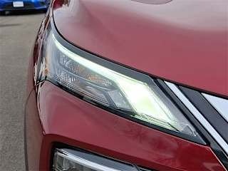 2023 Nissan Rogue SV - Image 3